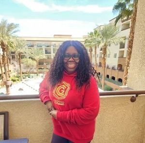 Meet your Posher, Sandra